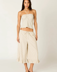 cream Striped halter top
Straight neckline
Adjustable neck tie
A center ruched twist detail at the bust
Side zipper closure
Cotton/Polyester
spring top
summer top