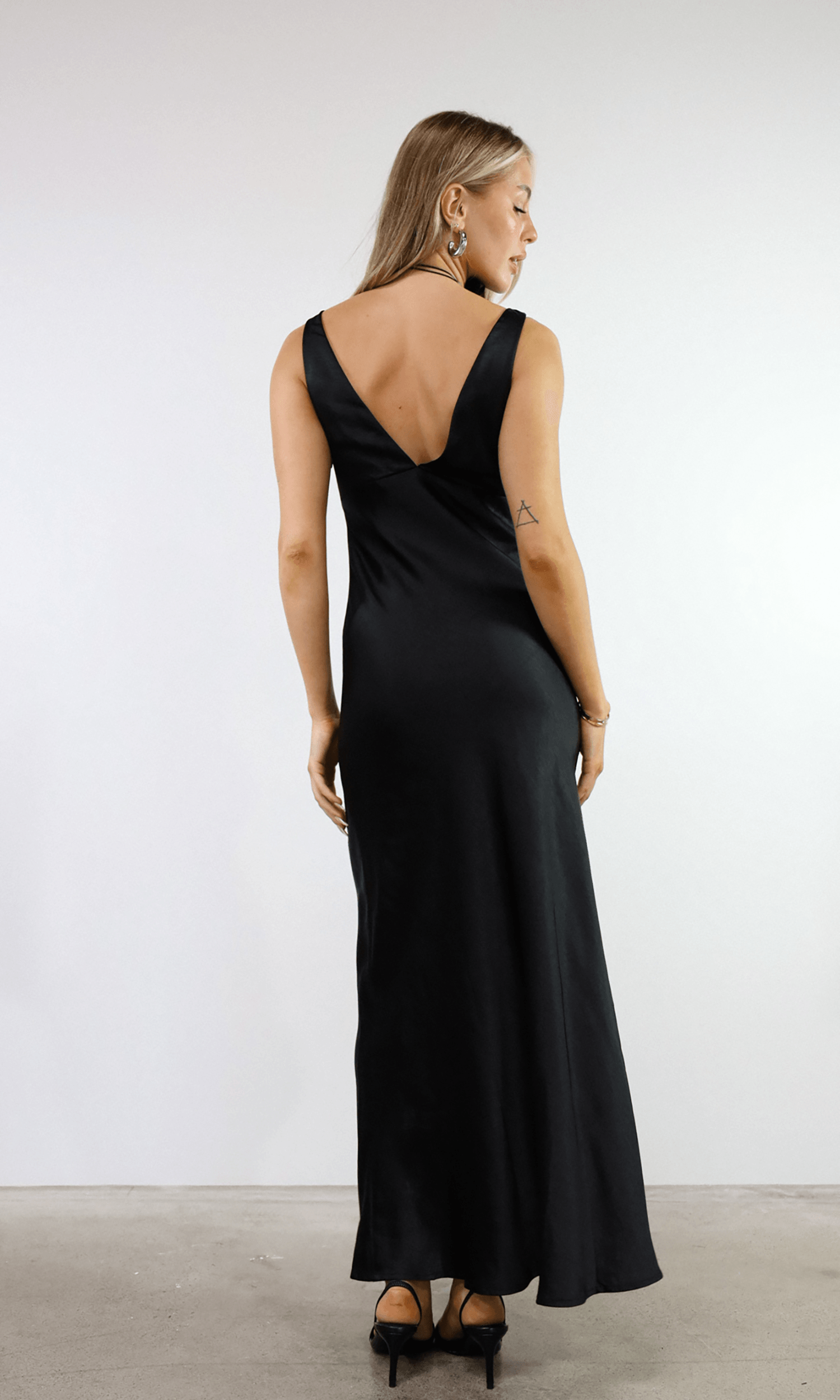 Guest List Maxi Dress - SHOPLUNAB
