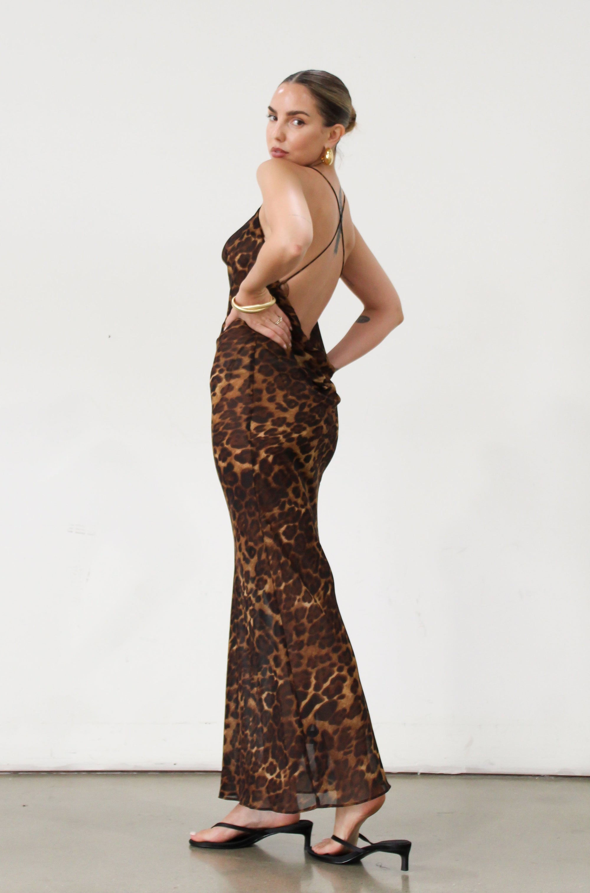 cheetah maxi dress. leopard maxi dress. spaghetti strap. thing strap dress. low back dress. open back dress.