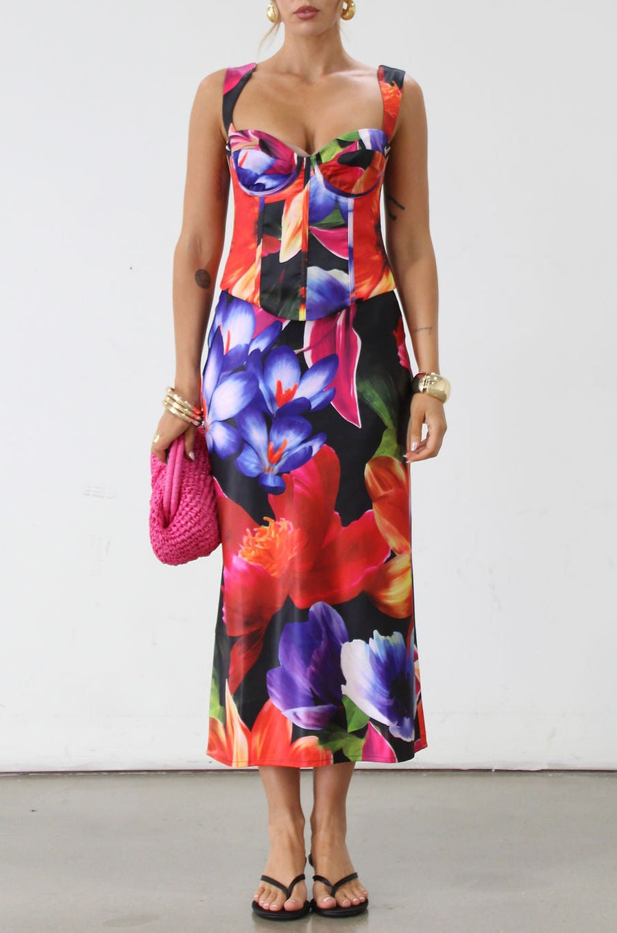 Printed satin midi skirt. Elastic waist. Unlined. floral dress set. floral midi skirt. floral busiter