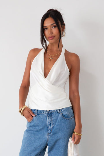 Satin halter top. Surplice neckline. Side zipper closure. Unlined. white satin top. white satin halter top. deep v tank top. summer top. bridal top. 