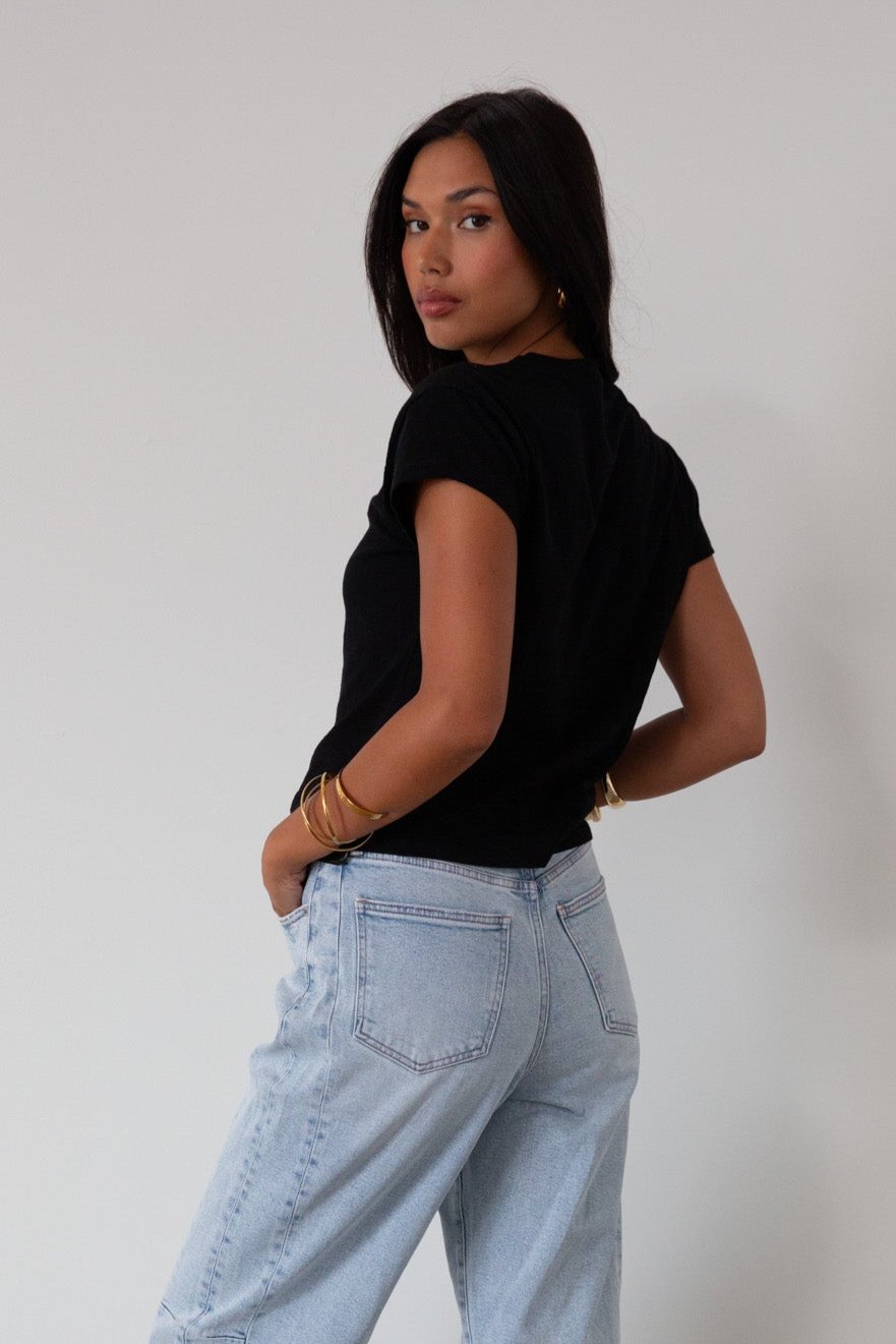 Knit tee. Crewneck. Short sleeves. Unlined. black tee. black basic tee. summer top.
