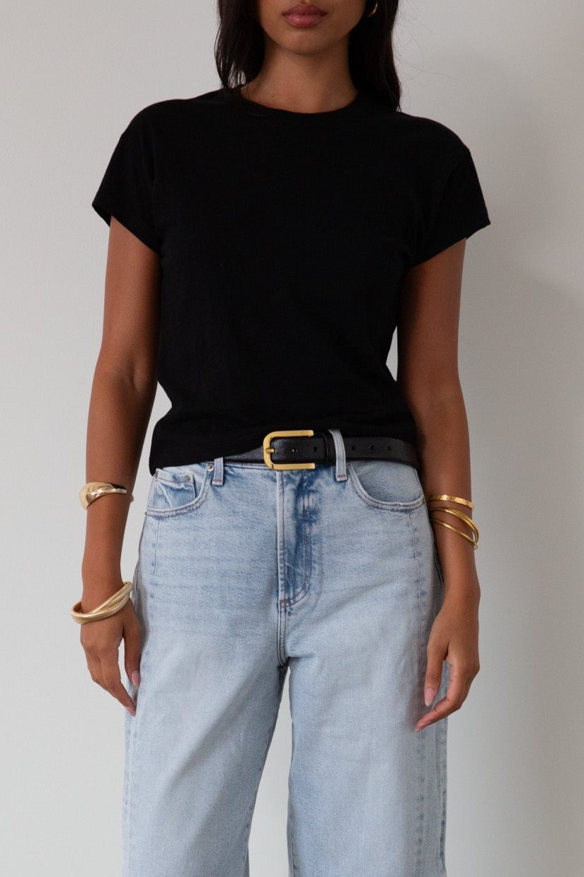 Knit tee. Crewneck. Short sleeves. Unlined. black tee. black basic tee. summer top.
