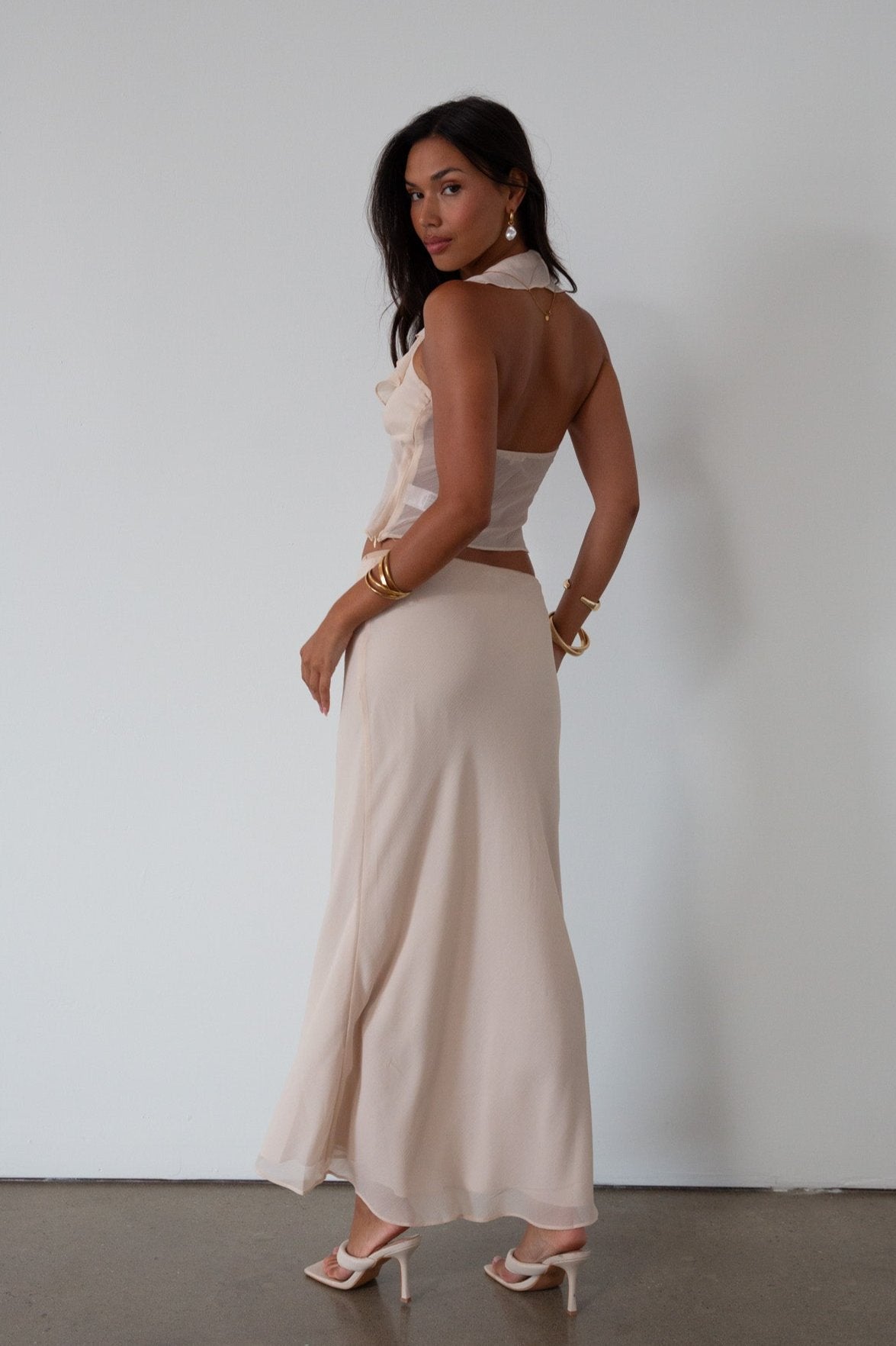 Chiffon maxi skirt. Elastic waist. Fully lined. nude maxi skirt. simple maxi skirt. dressed up maxi skirt