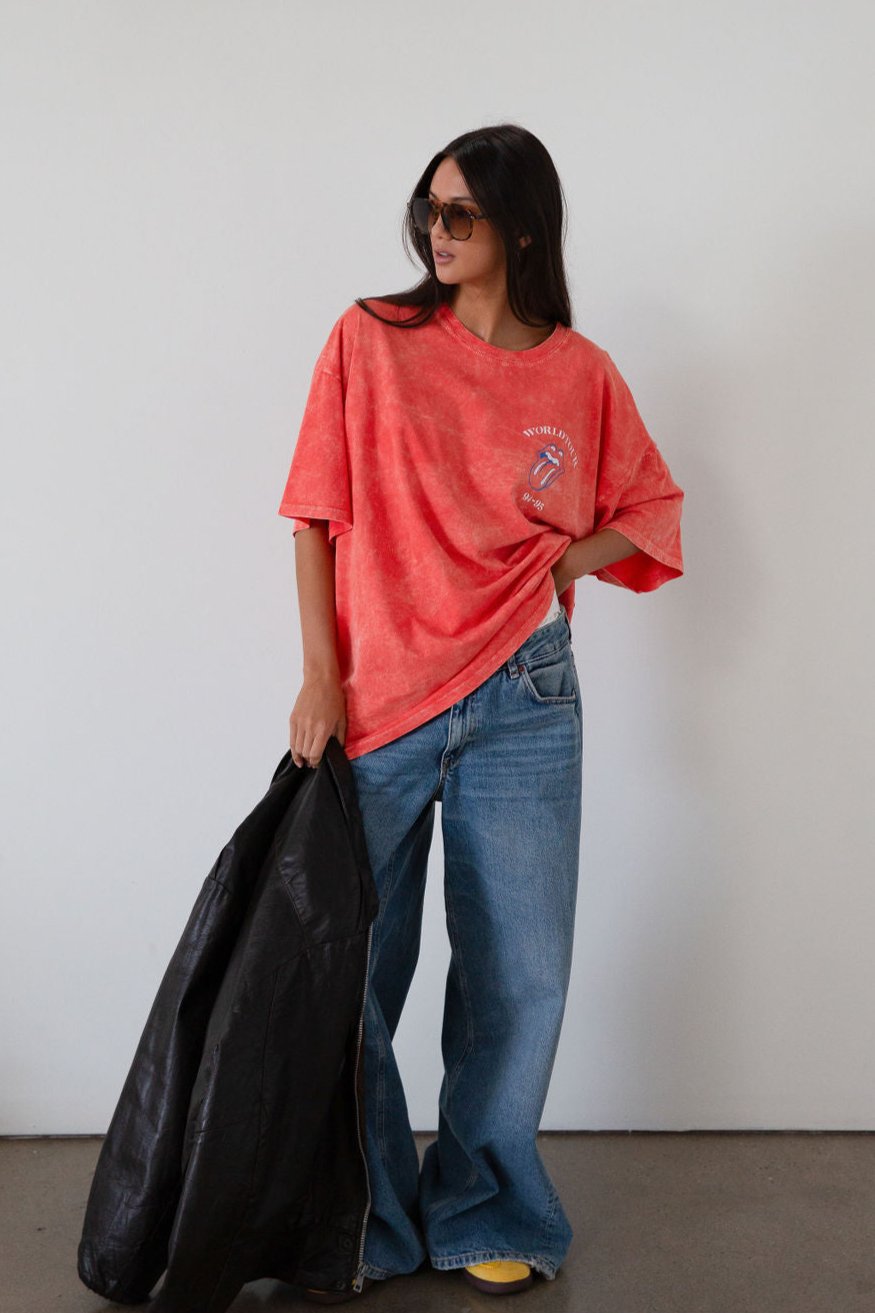 Graphic printed acid wash knit oversized tee. Crewneck. Short sleeves. rolling stones graphic tee