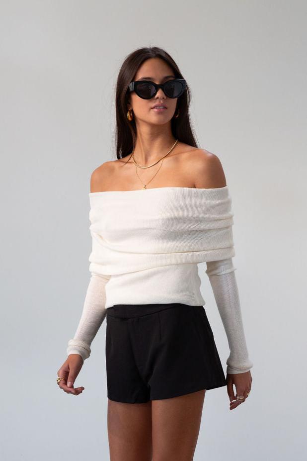 Black Woven shorts. Hook and eye and zipper fly. Faux back pockets. Fully lined. fall transition outfit