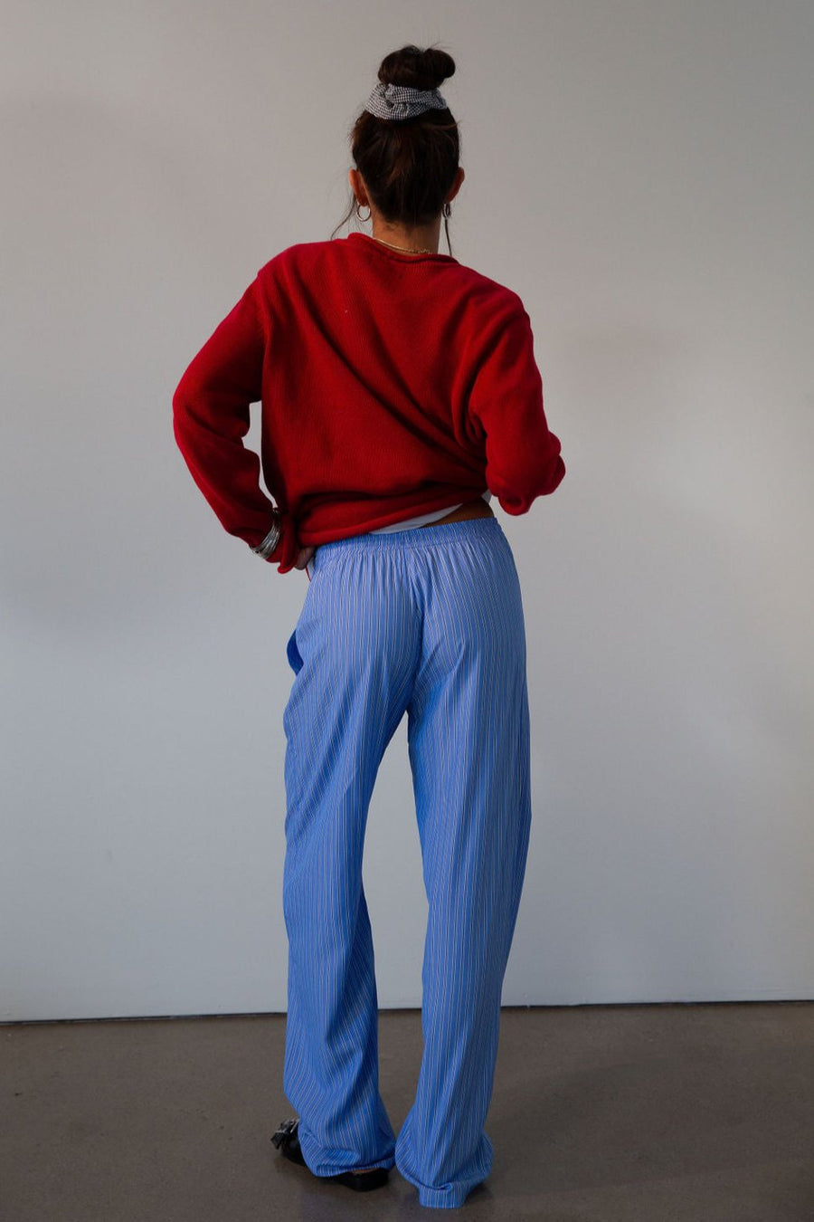 Striped woven pants. Elastic waistband with drawstring closure. Side pockets. Unlined. blue boxer pants. fall outfit. cute loungewear. 