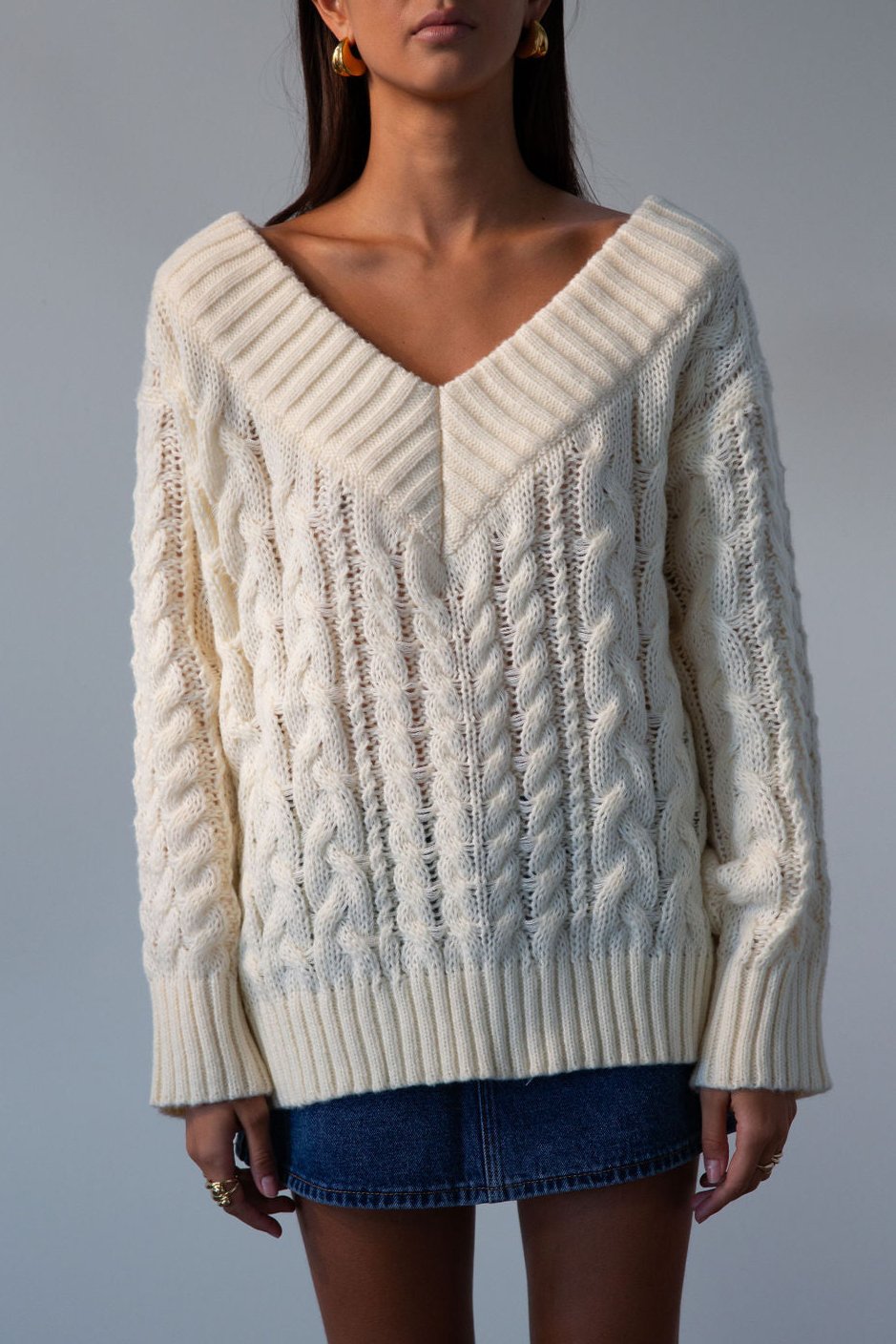 Cable knit sweater. V-neckline. Unlined/sheer. cream sweater. fall outfit.