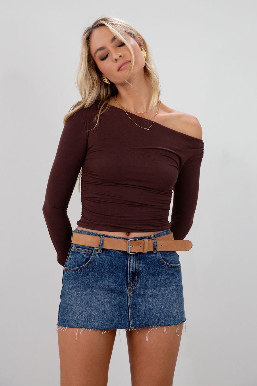 Knit crop top. Long sleeves. Ruched sides. Fully lined. brown long sleeve. basic cute long sleeve