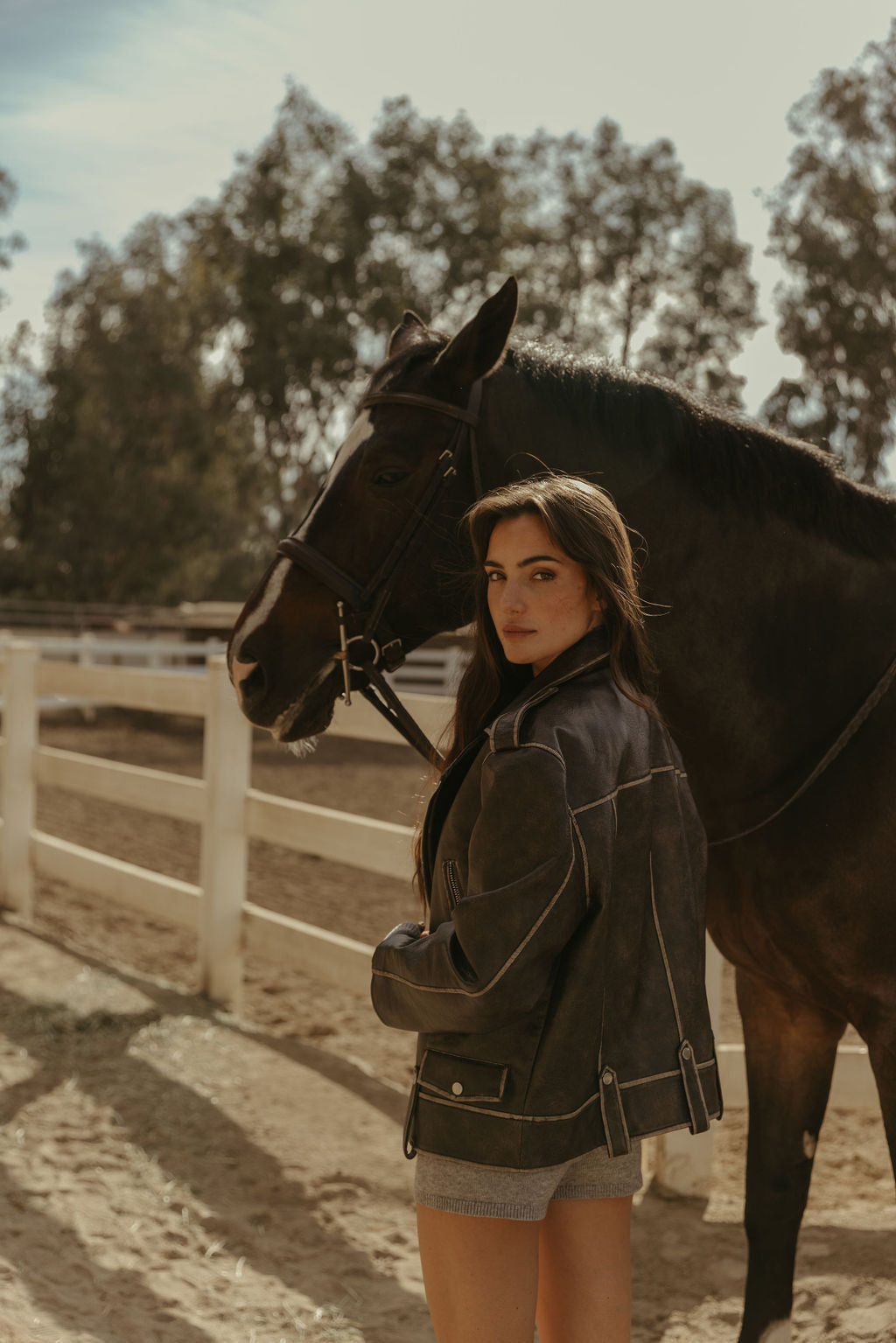Faux leather jacket. Front zipper closure. Long sleeves either zipper closures. Front zipper pockets. Snap button closures. Fully lined. Brown leather jacket. brown oversized leather jacket. western outfit. ranch outfit