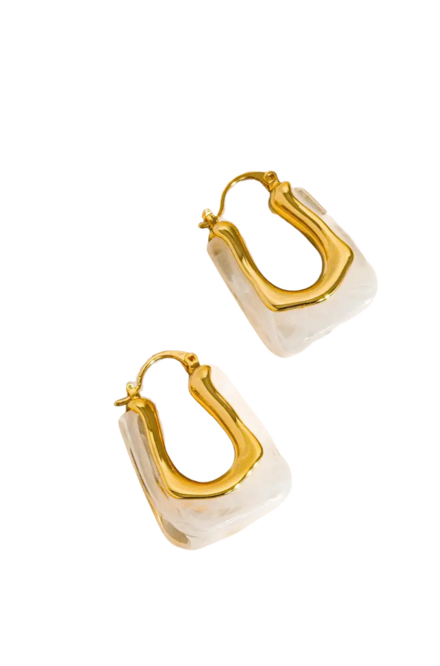 18k Gold-plated U-shaped earrings
Measurement (L x W): 1.1 x 0.8 inches

18k Gold Plated Brass / Acrylic