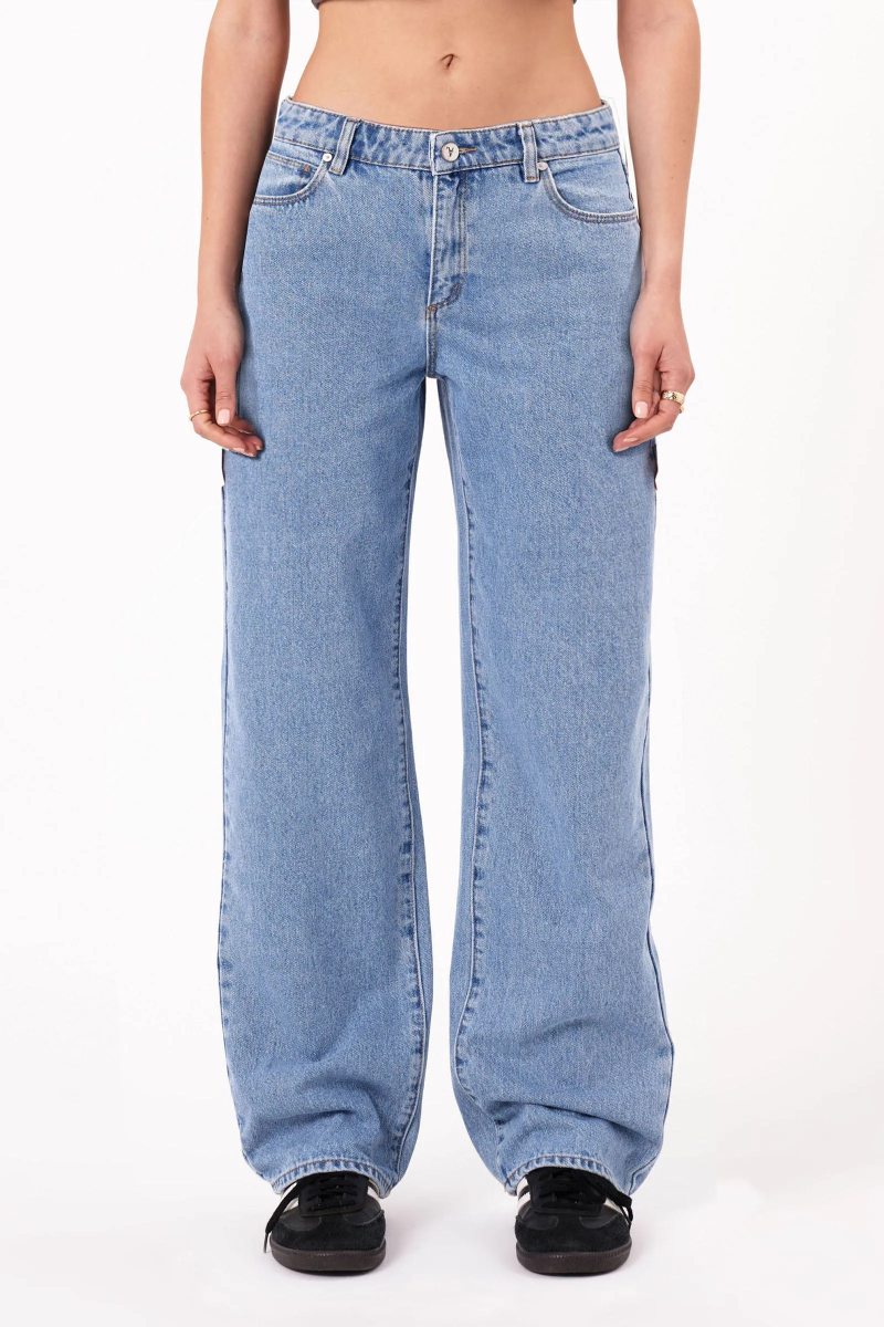 99 Low Baggy Jeans Gigi by Abrand Jeans