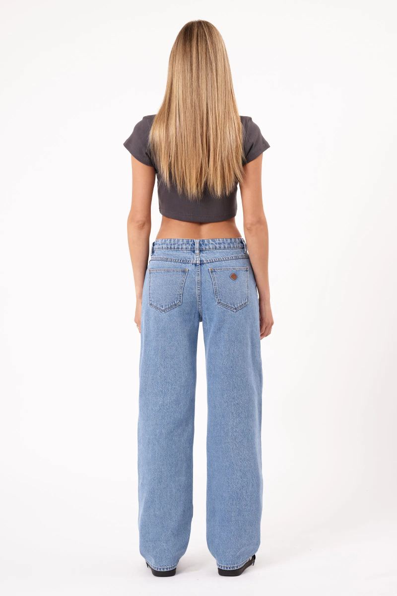 99 Low Baggy Jeans Gigi by Abrand Jeans SHOPLUNAB