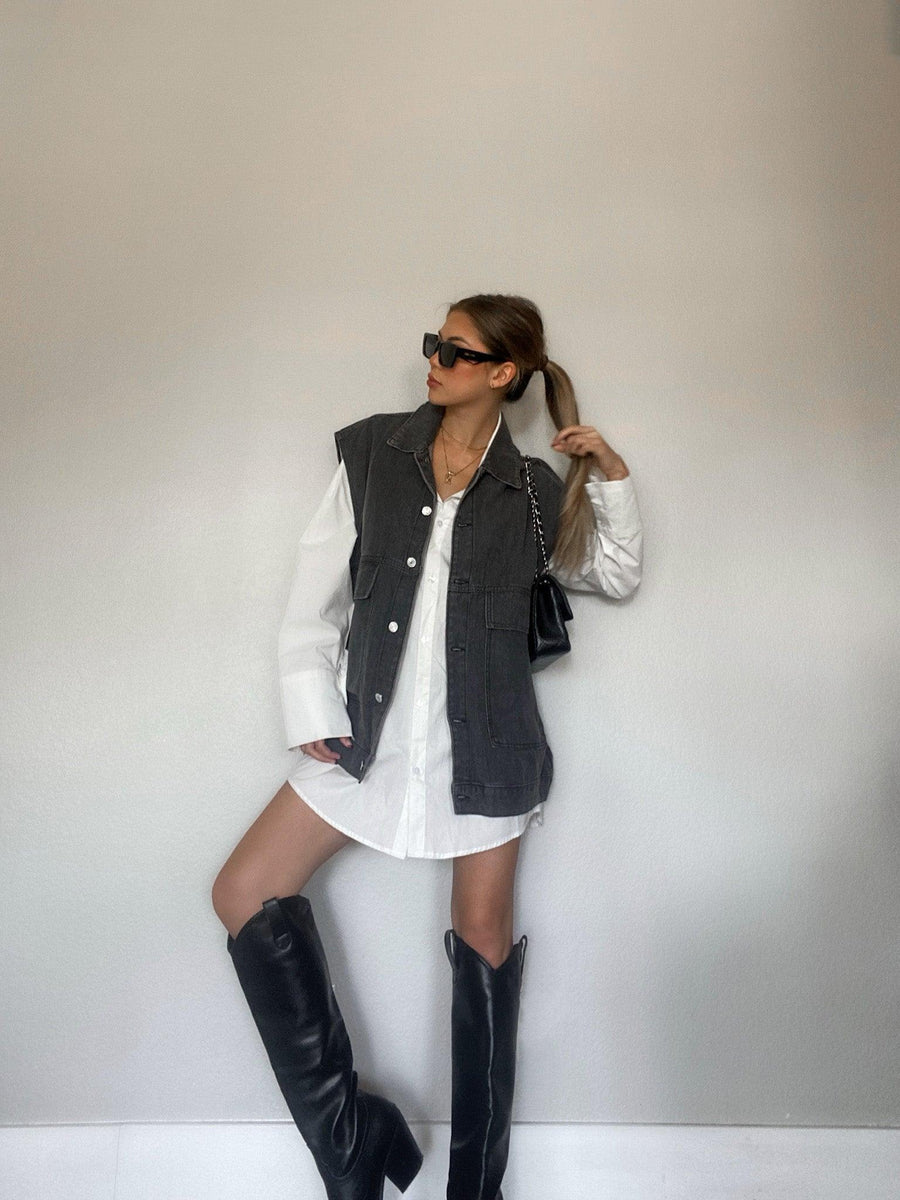 Is That My Bestie In A Vest-ie - SHOPLUNAB