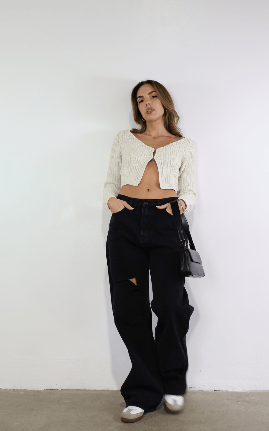 Girl Talk Crop Sweater - SHOPLUNAB