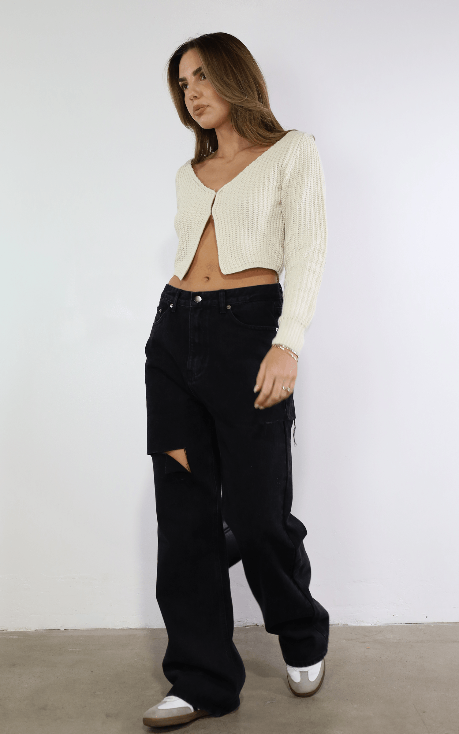 Girl Talk Crop Sweater - SHOPLUNAB