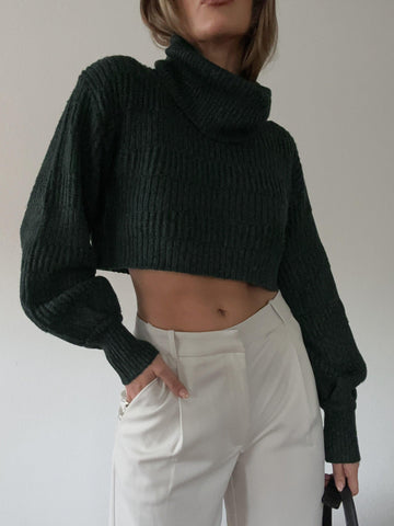 Winter White Crop Sweater - SHOPLUNAB