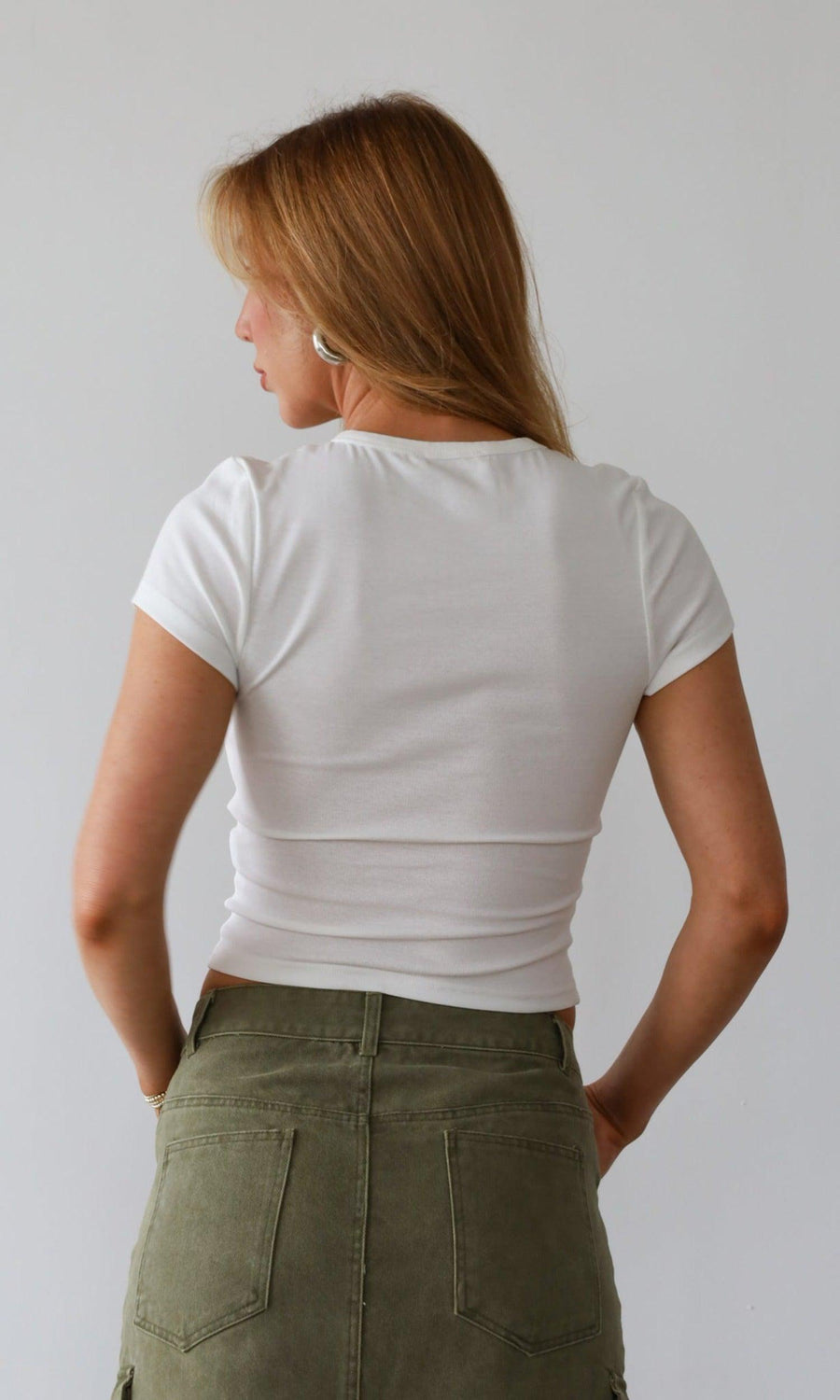 It Girl Crop Tee - SHOPLUNAB