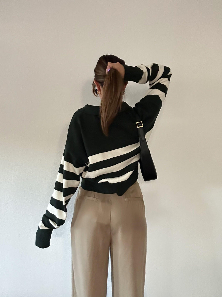 Fall Chapter Sweater - SHOPLUNAB