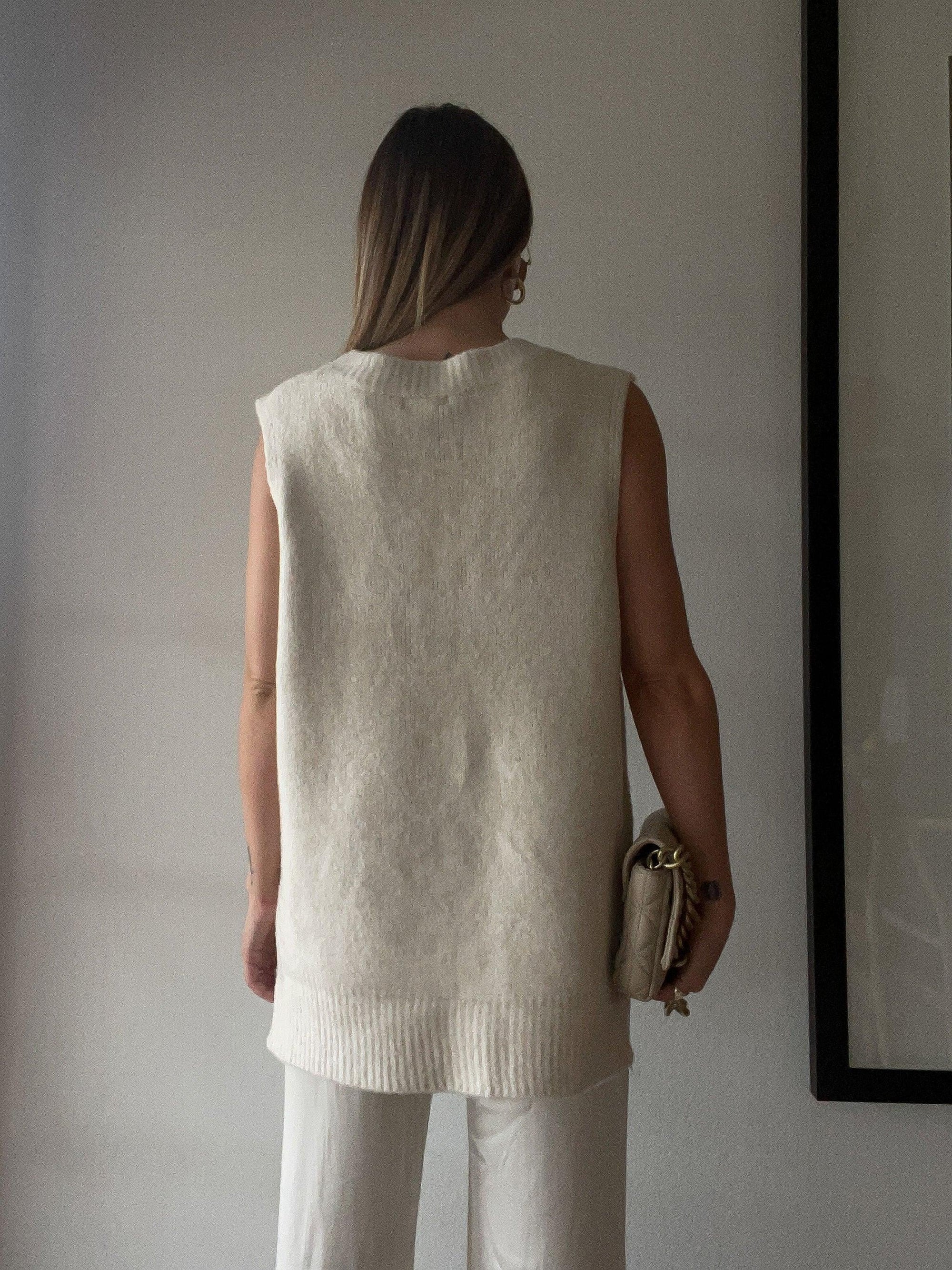 Gossip Girl Sweater Vest - SHOPLUNAB