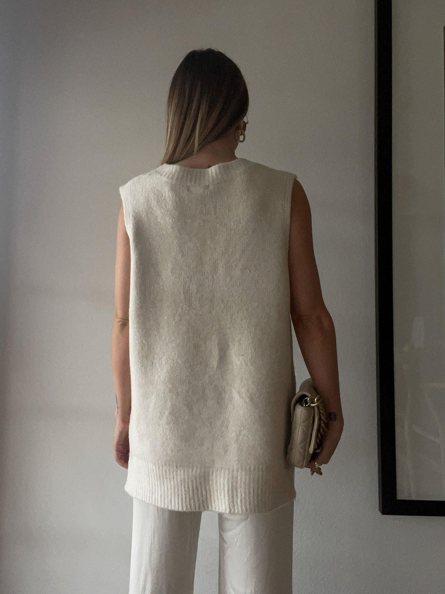 Gossip Girl Sweater Vest - SHOPLUNAB