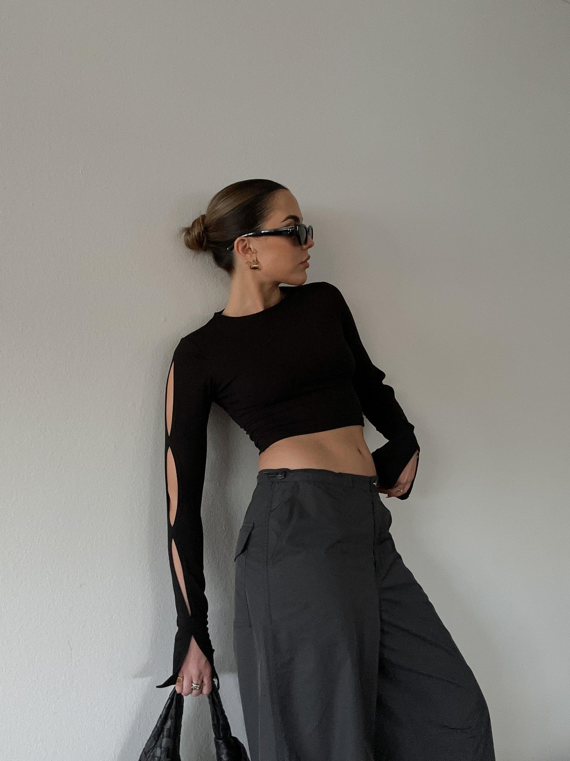 Cutting Edge Crop Top - SHOPLUNAB