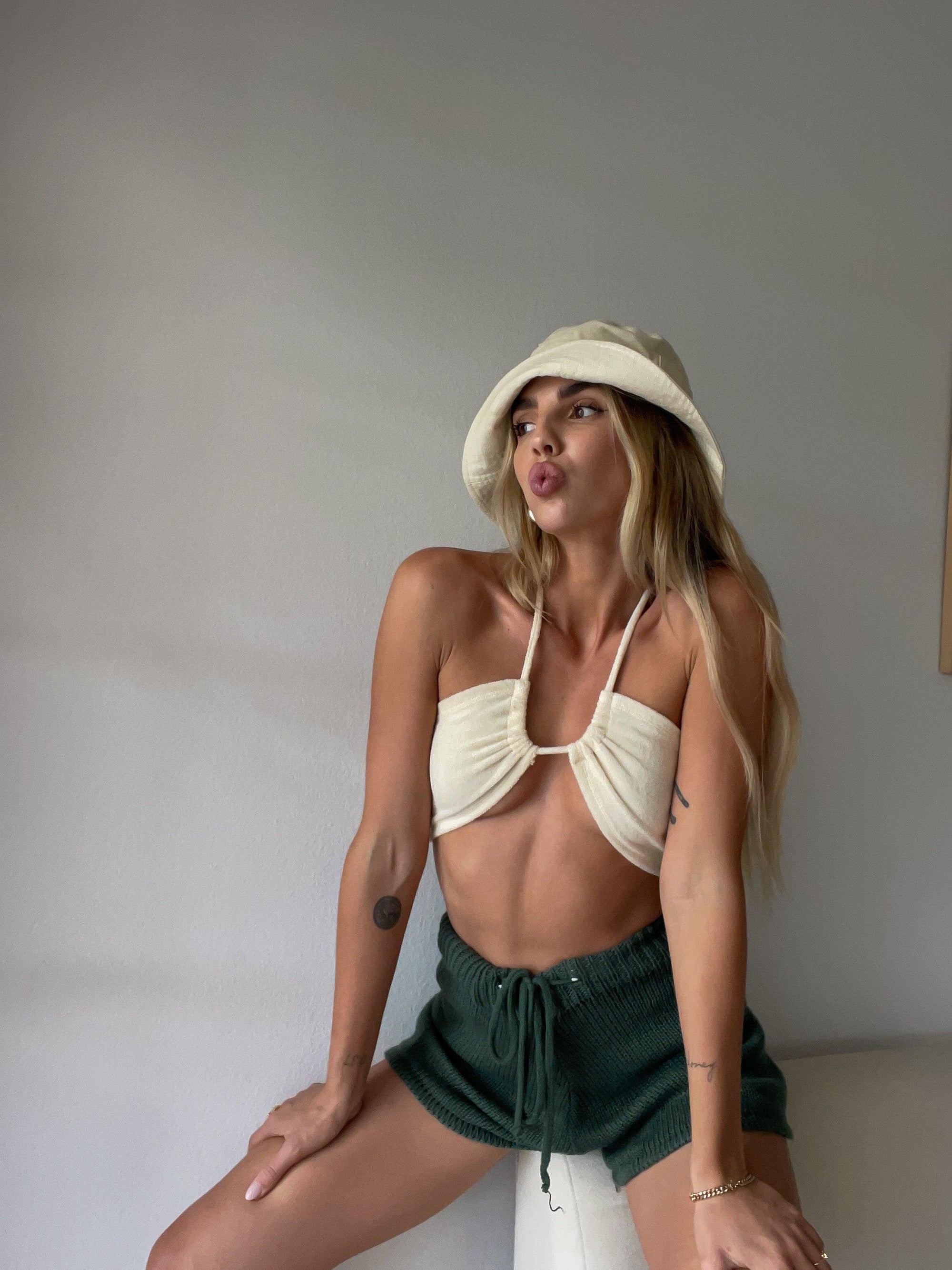 Beach Day Crop Top - FINAL SALE - SHOPLUNAB