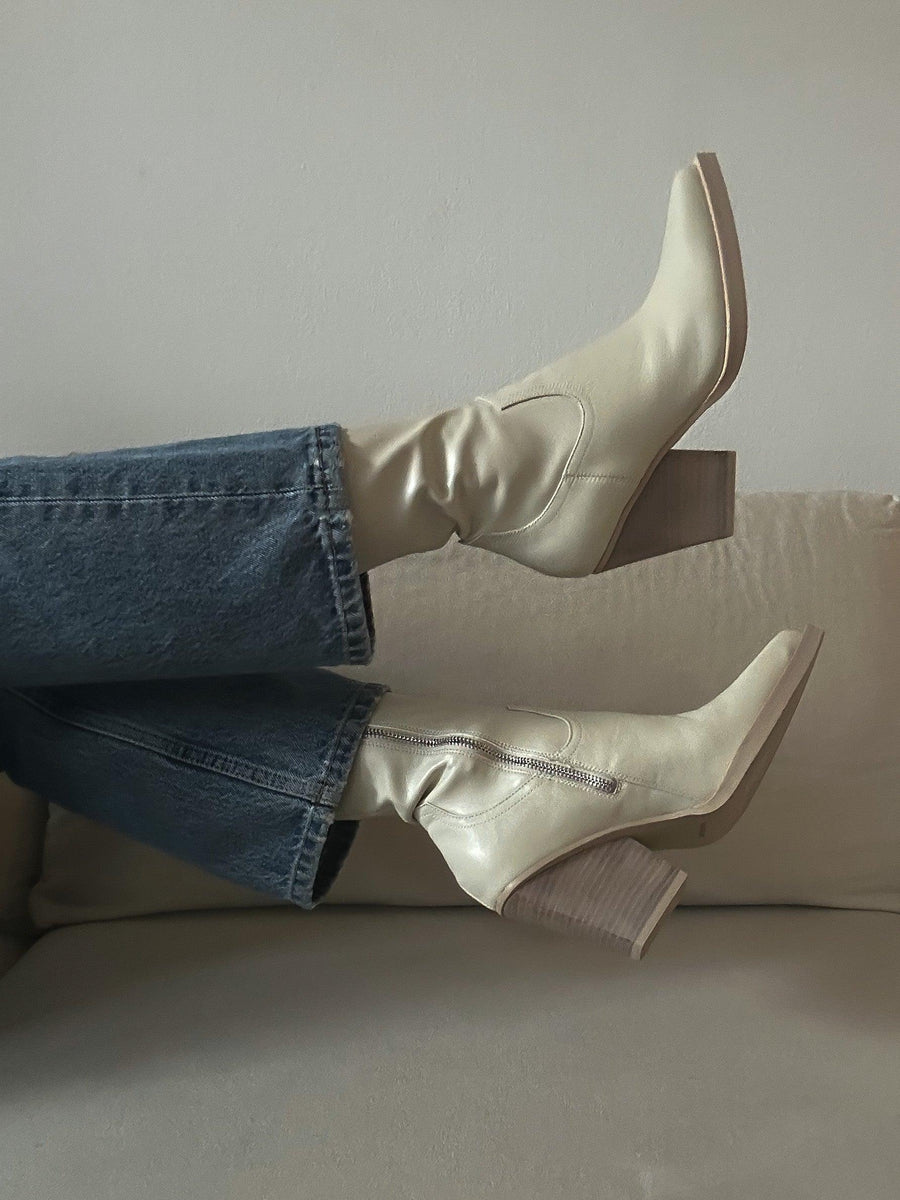 Boyd Boots by Dolce Vita - SHOPLUNAB