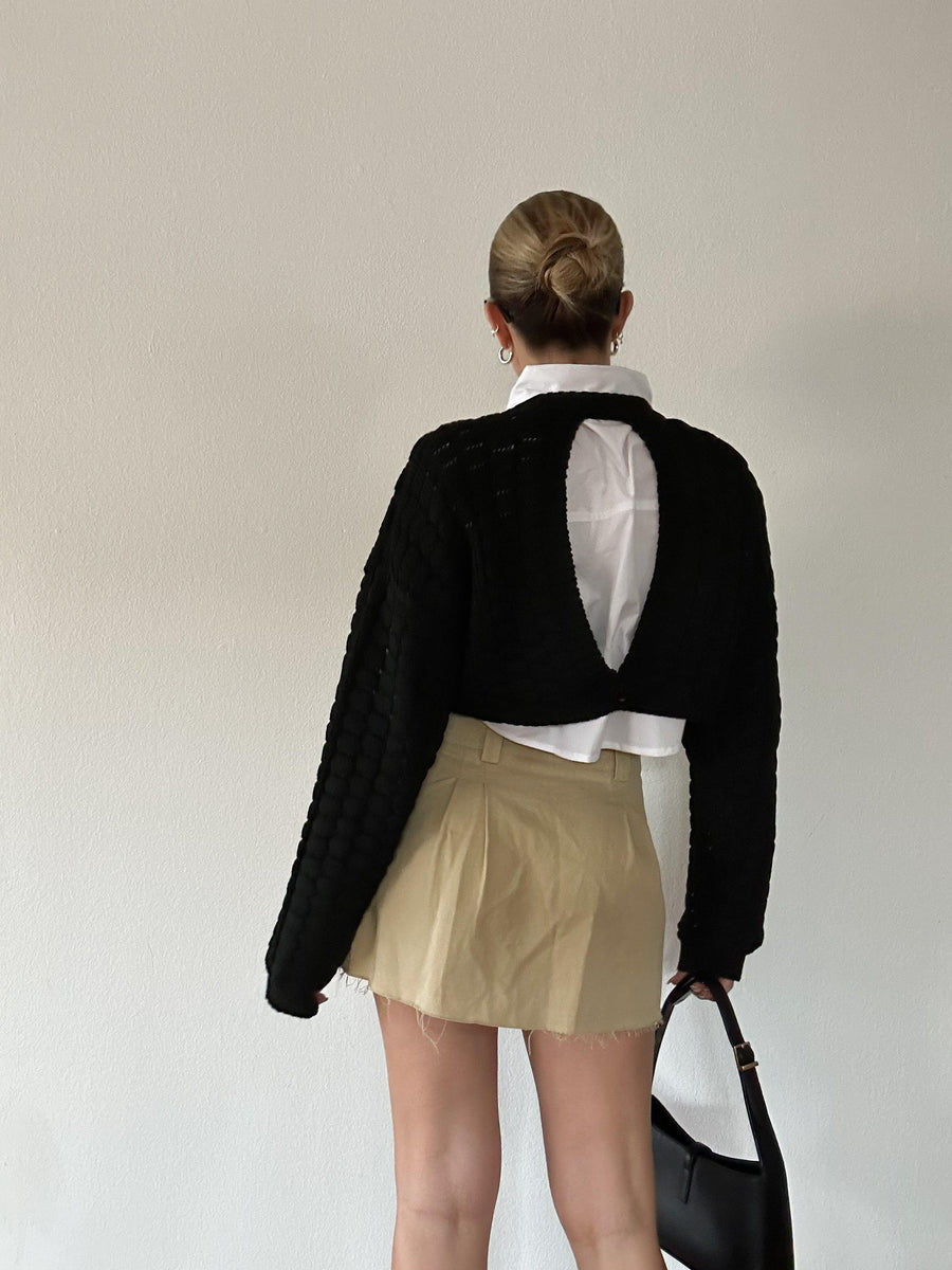 Karma Crop Sweater - SHOPLUNAB
