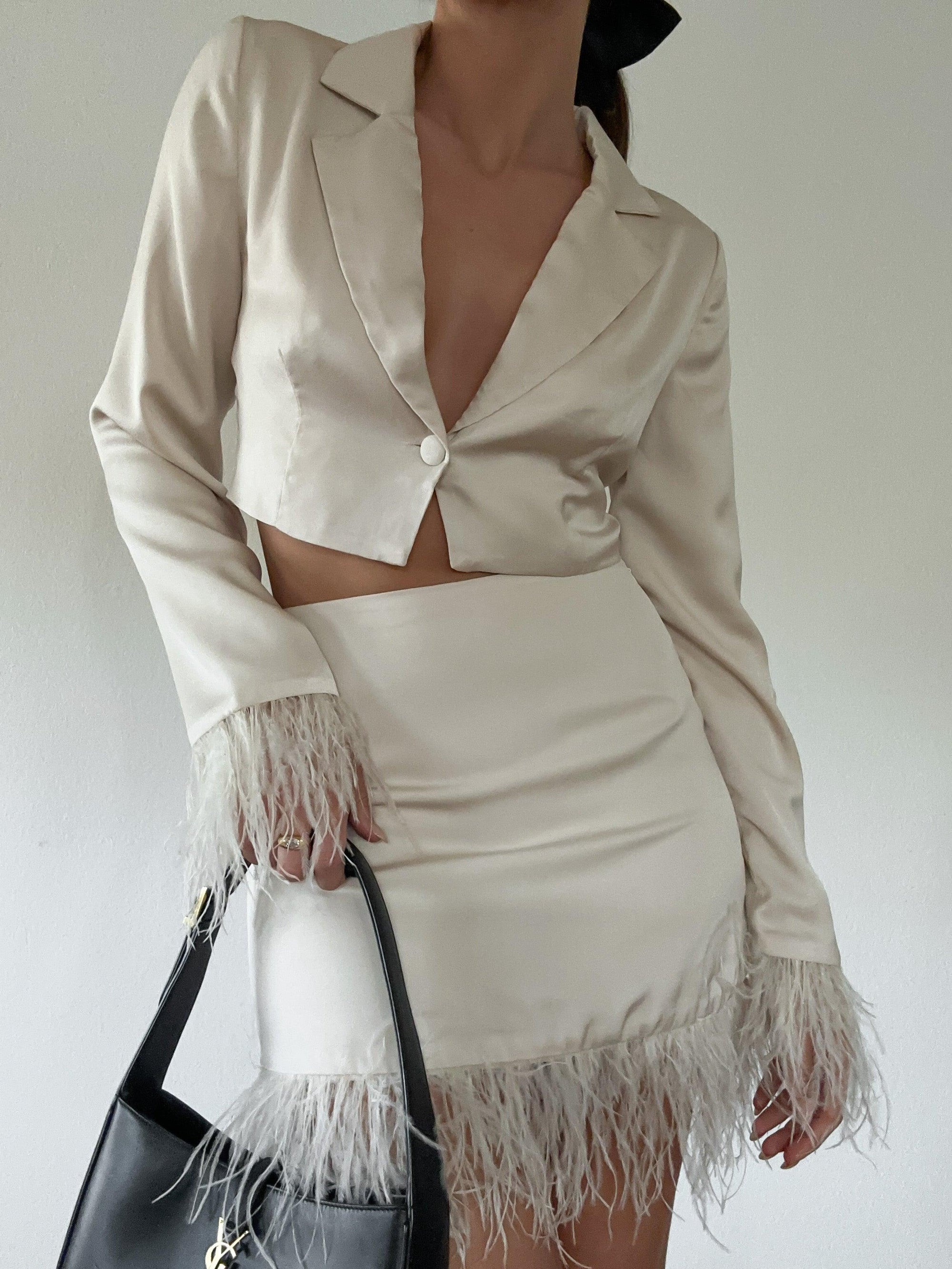 Paris Awaits Crop Shirt - SHOPLUNAB