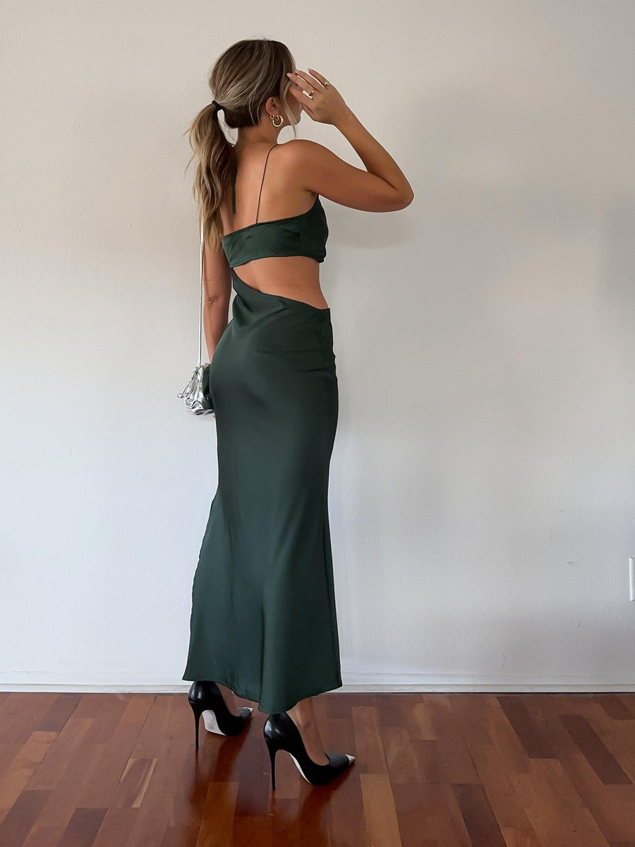 Breakout Role Maxi Dress - SHOPLUNAB