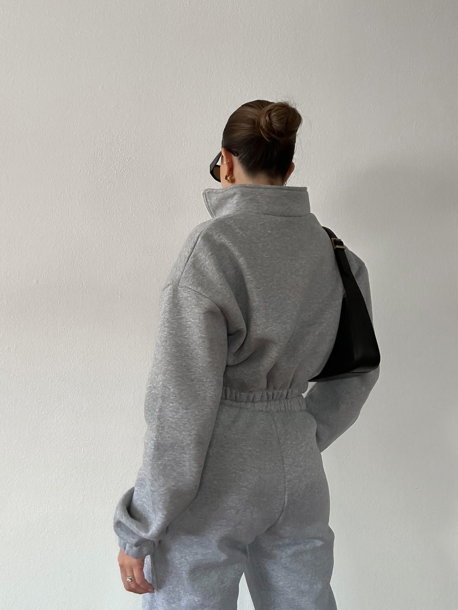 Staycation Crop Sweater - SHOPLUNAB