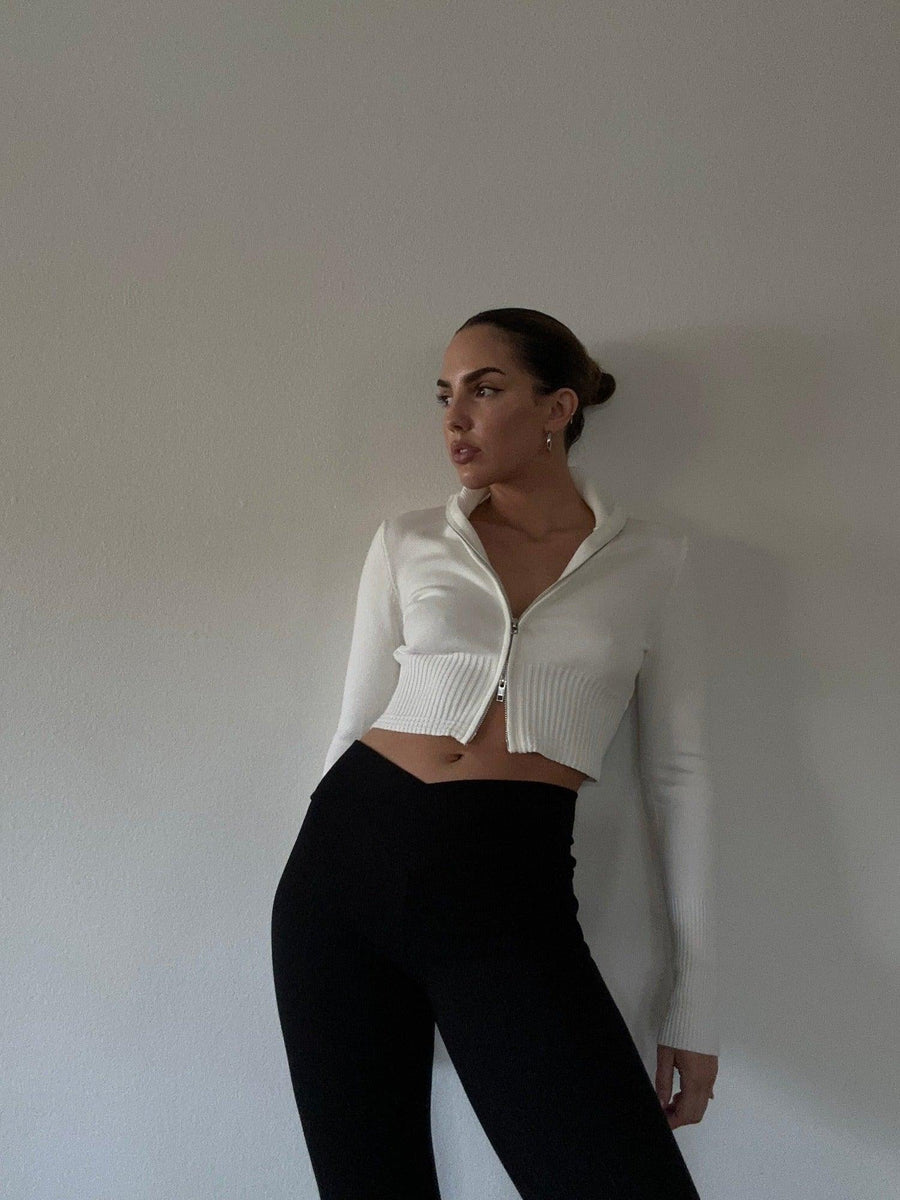 Doubt It Crop Sweater - SHOPLUNAB