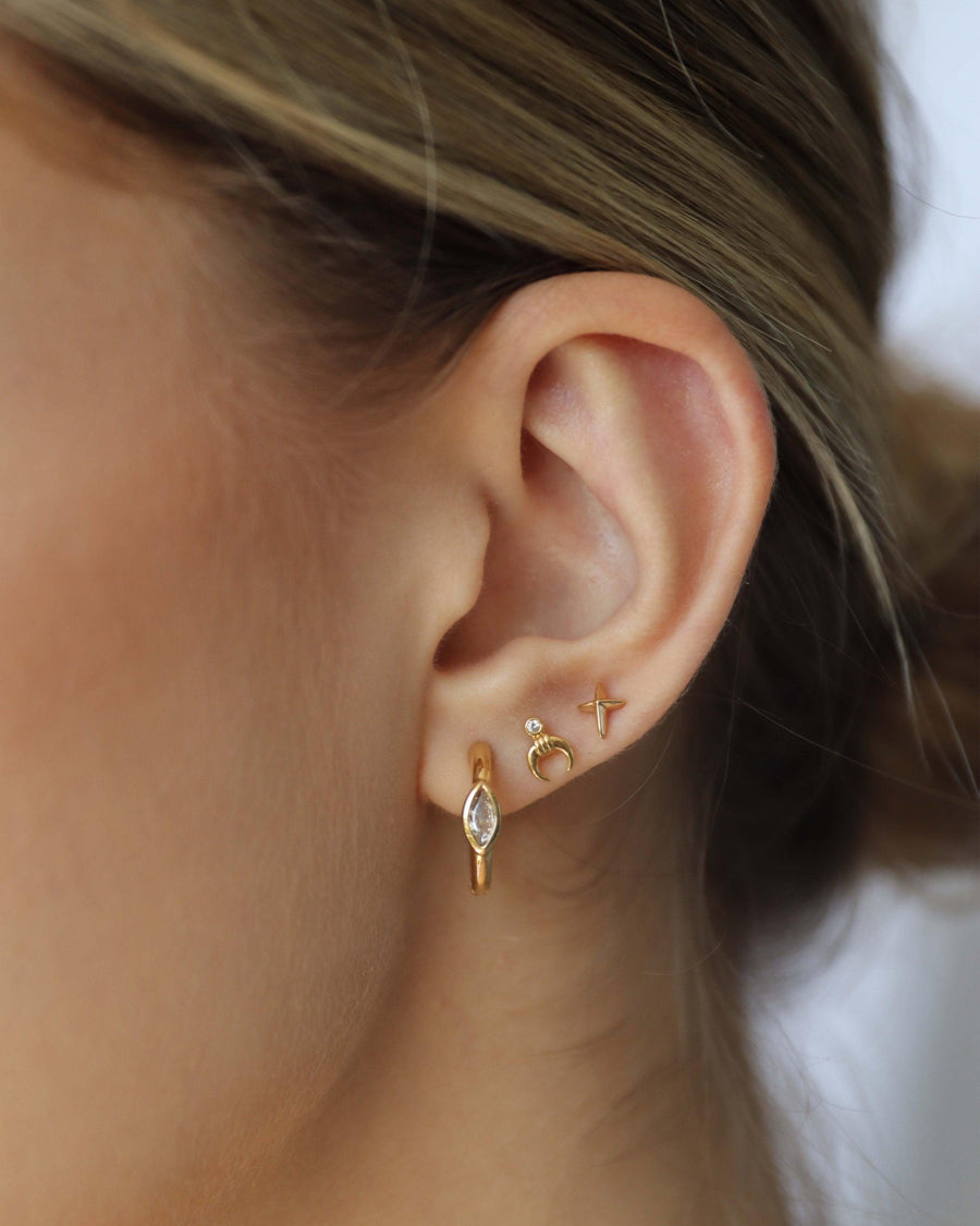 Mini Crescent Moon Stud Earring by Viviana D'Ontañón - SHOPLUNAB